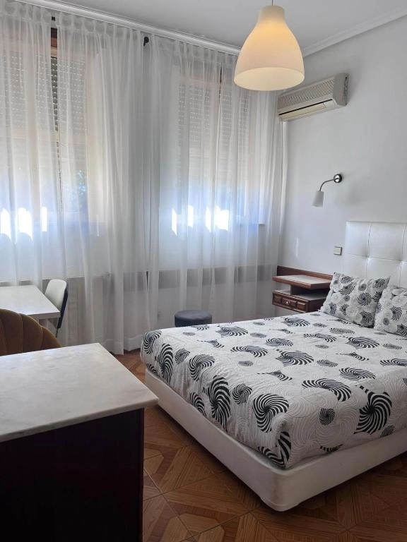 Room 4